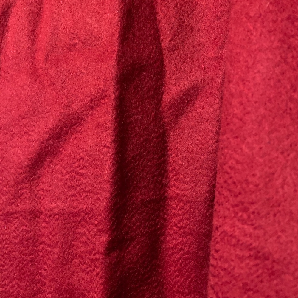 100% cashmere red scarf with fringe ❄️ - Picture 3 of 6